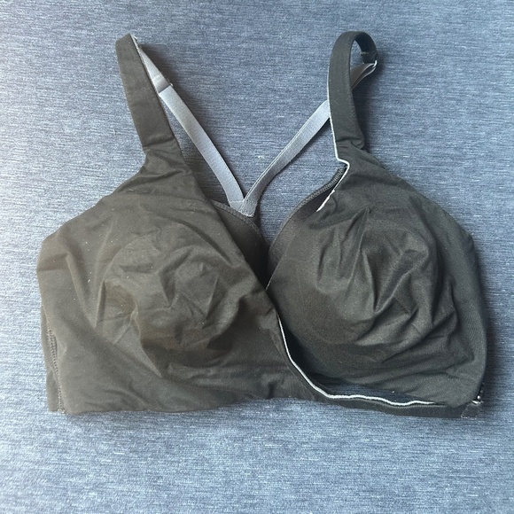 victoria secret sports bra - Picture 1 of 3